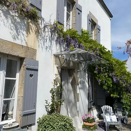 Le Petit Chateau