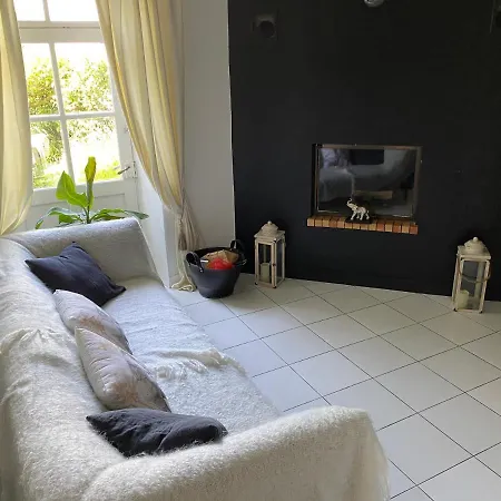 Le Petit Chateau *